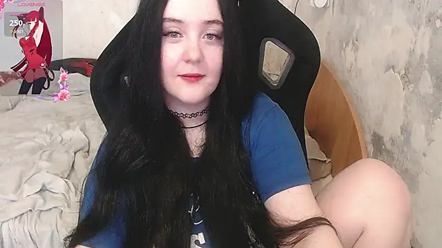 Snapshot of your_8a8y chatting on 07-21-26, 01:57 your 8a8y online show from 07-21-26, 01:57