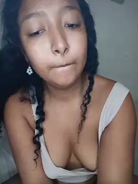 HeLiSa69ebony online show from 07-01-26, 02:02