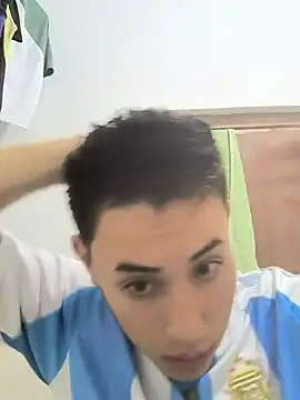 Snapshot of Thiagoo_Vega chatting on 07-14-26, 12:24 Thiagoo Vega online show from 07-14-26, 12:24