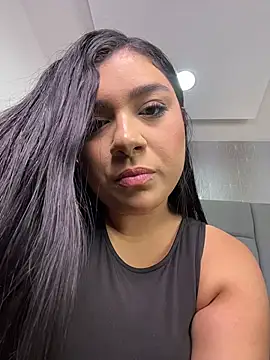 Snapshot of Salo_Angel__ chatting on 08-01-26, 07:57 Salo Angel online show from 08-01-26, 07:57