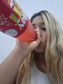 Honeycitabomnita online show from 06-24-26, 11:37