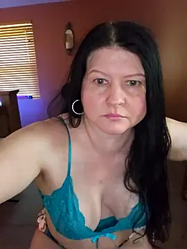 Snapshot of SpicyRosy chatting on 06-21-26, 09:06 SpicyRosy online show from 06-21-26, 09:06