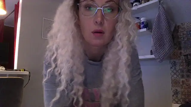 Snapshot of Solenyavo chatting on 07-28-26, 04:39 Solenyavo online show from 07-28-26, 04:39