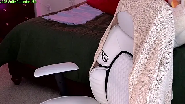 MySweetSofie online show from 01-19-25, 04:01