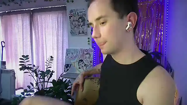 Moon boyy online show from 06-23-26, 05:22