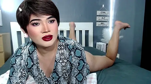 STUCK on YOU  online show from 11-11-25, 07:03