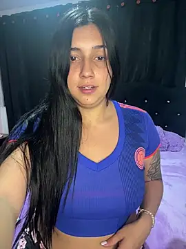 Snapshot of MiaSweet127 chatting on 06-24-26, 03:05 MiaSweet127 online show from 06-24-26, 03:05