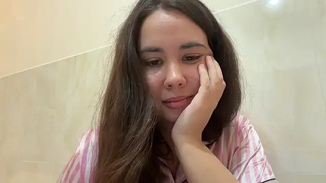 Rionetta online show from 06-26-26, 11:58