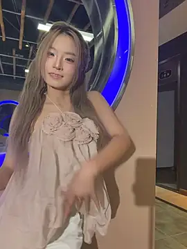 Snapshot of Uugirl00 chatting on 06-23-26, 12:25 Uugirl00 online show from 06-23-26, 12:25
