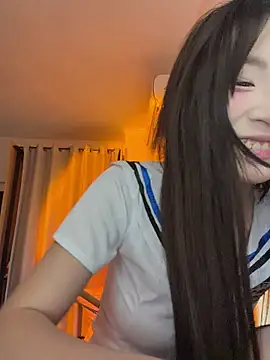 Snapshot of Uugirl00 chatting on 07-15-26, 10:53 Uugirl00 online show from 07-15-26, 10:53