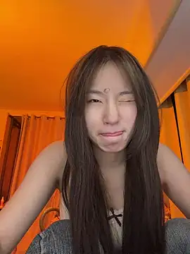Snapshot of Uugirl00 chatting on 07-22-26, 03:48 Uugirl00 online show from 07-22-26, 03:48