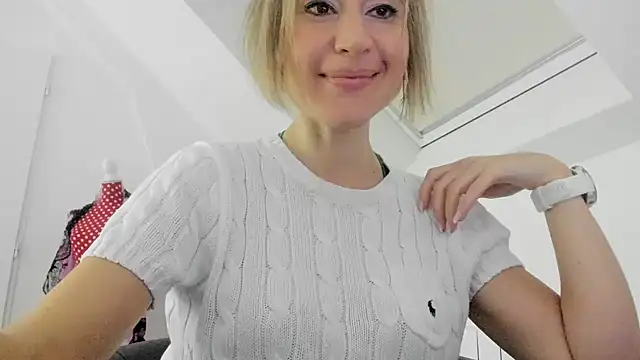 Snapshot of Ssoniaaa chatting on 01-25-25, 08:53 Ssoniaaa online show from 01-25-25, 08:53