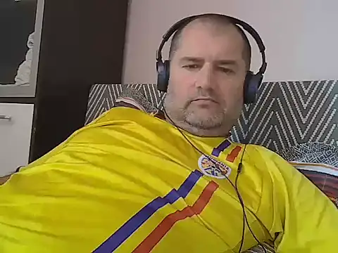 Snapshot of CristianDaniel78 chatting on 07-10-26, 08:18 CristianDaniel78 online show from 07-10-26, 08:18