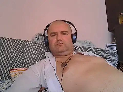 Snapshot of CristianDaniel78 chatting on 07-28-26, 01:10 CristianDaniel78 online show from 07-28-26, 01:10