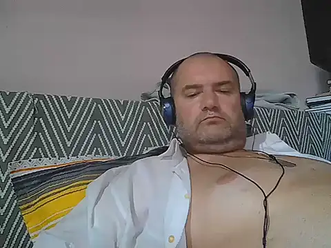 Snapshot of CristianDaniel78 chatting on 07-31-26, 05:12 CristianDaniel78 online show from 07-31-26, 05:12