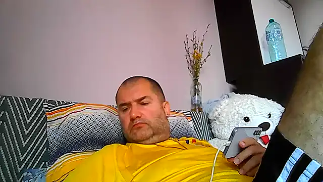 Snapshot of CristianDaniel78 chatting on 08-06-26, 05:31 CristianDaniel78 online show from 08-06-26, 05:31
