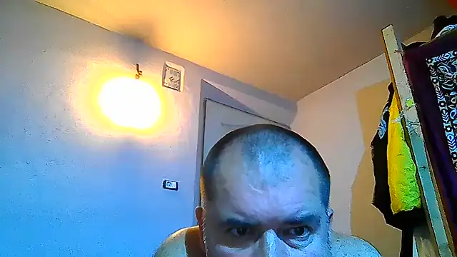 Snapshot of CristianDaniel78 chatting on 08-06-26, 05:37 CristianDaniel78 online show from 08-06-26, 05:37