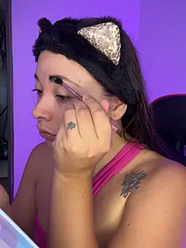 Snapshot of mia_bornner chatting on 07-18-26, 06:23 mia bornner online show from 07-18-26, 06:23