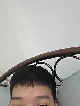 Snapshot of apexboy23 chatting on 06-22-26, 10:34 apexboy23 online show from 06-22-26, 10:34