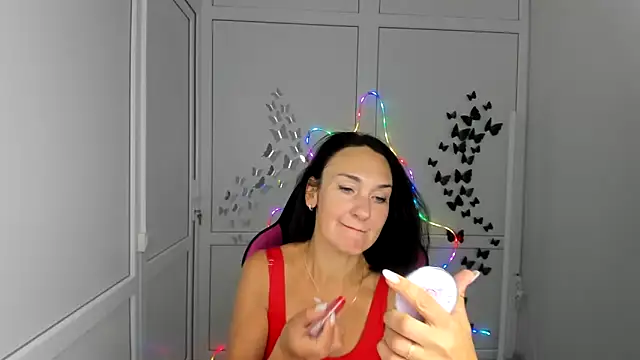 Snapshot of OliviaKateee chatting on 06-30-26, 06:36 OliviaKateee online show from 06-30-26, 06:36