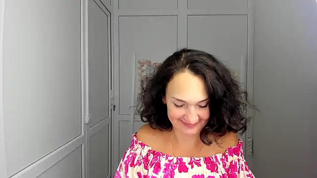 Snapshot of OliviaKateee chatting on 07-08-26, 12:20 OliviaKateee online show from 07-08-26, 12:20