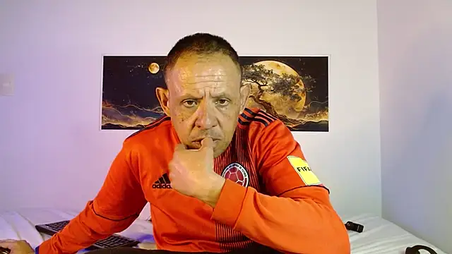 AlekNoir online show from 07-08-26, 01:10