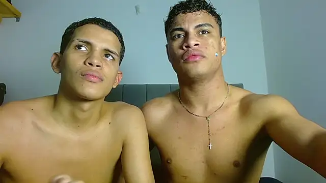 Snapshot of Jose_And_Daniel chatting on 07-14-26, 07:02 Jose And Daniel online show from 07-14-26, 07:02