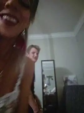 Snapshot of lil_jiggly chatting on 08-02-26, 04:33 lil jiggly online show from 08-02-26, 04:33