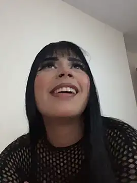 Snapshot of -Brittanny chatting on 07-10-26, 01:21 -Brittanny online show from 07-10-26, 01:21
