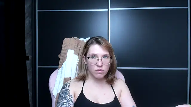 Reginasmilee online show from 01-27-25, 09:44
