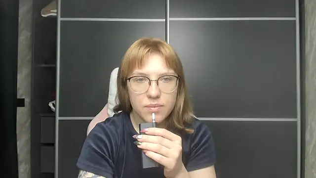 Reginasmilee online show from 02-02-25, 04:15