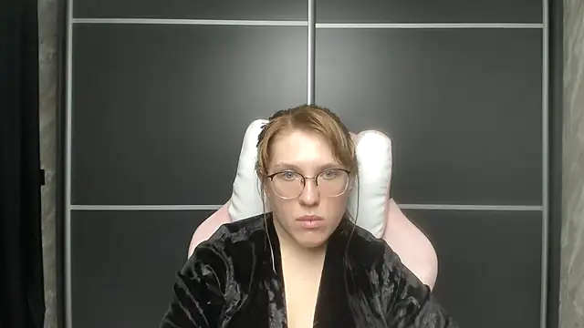 Reginasmilee online show from 02-04-25, 04:08