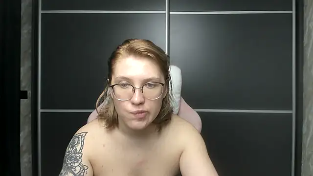 Reginasmilee online show from 02-05-25, 02:37