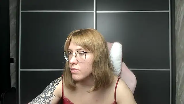 Reginasmilee online show from 02-10-25, 07:15