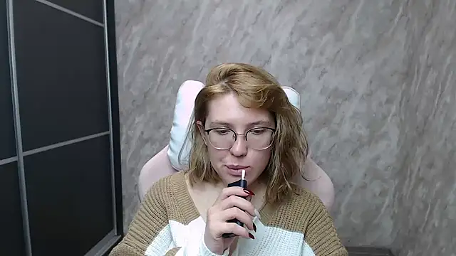 Reginasmilee online show from 02-15-25, 06:12