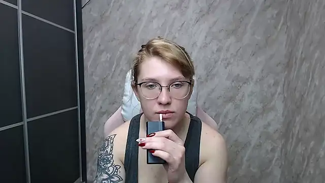 Reginasmilee online show from 02-15-25, 12:11