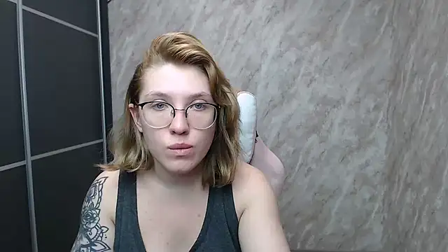 Reginasmilee online show from 02-16-25, 02:43
