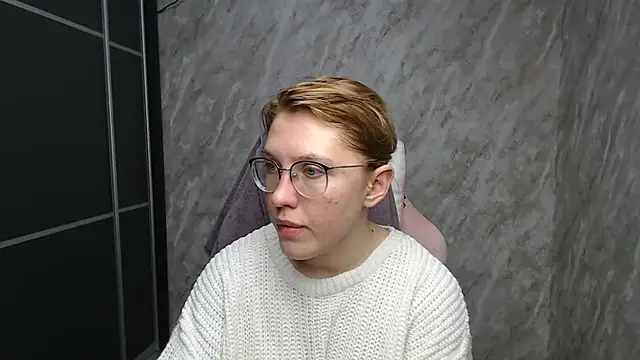 Reginasmilee online show from 02-20-25, 02:35