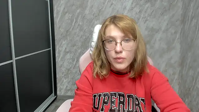 Reginasmilee online show from 02-24-25, 02:58