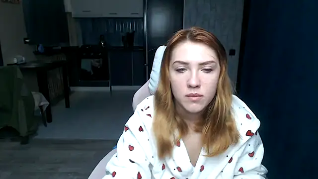 Reginasmilee online show from 10-27-25, 12:26