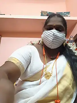 Snapshot of yalini1431 chatting on 08-01-26, 08:19 yalini1431 online show from 08-01-26, 08:19