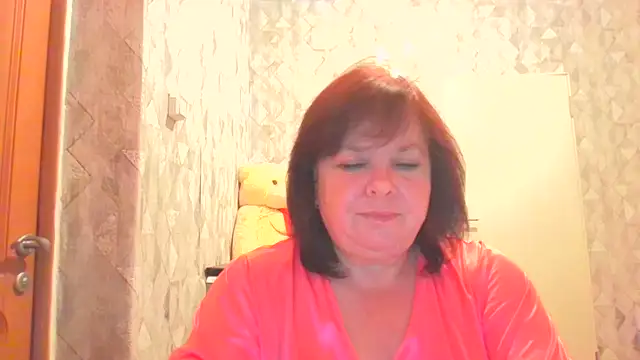 Snapshot of HannahAna39 chatting on 07-26-26, 06:04 HannahAna39 online show from 07-26-26, 06:04