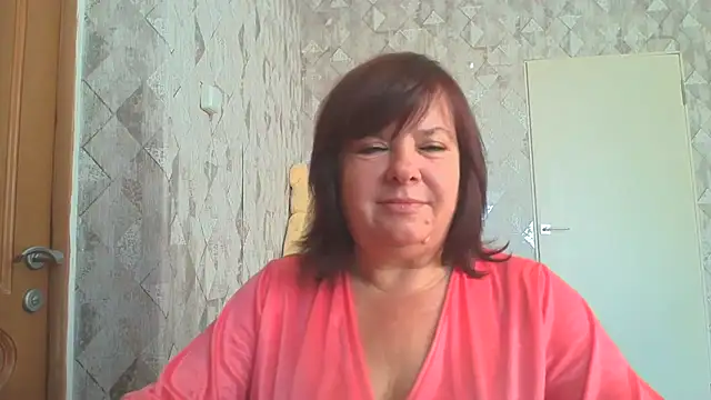 Snapshot of HannahAna39 chatting on 07-30-26, 05:17 HannahAna39 online show from 07-30-26, 05:17