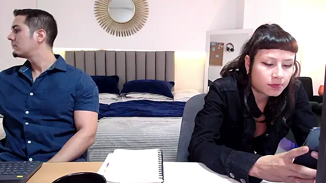 Snapshot of theoffice_couple chatting on 07-01-26, 07:02 theoffice couple online show from 07-01-26, 07:02