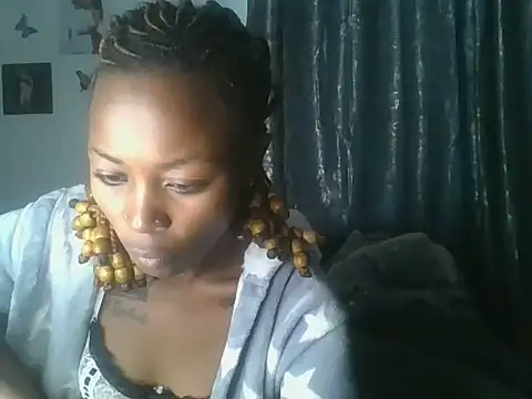 Snapshot of Prettyquueen chatting on 06-29-26, 01:33 Prettyquueen online show from 06-29-26, 01:33
