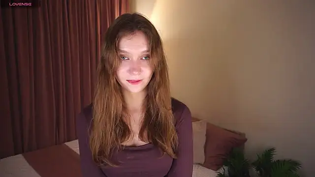 Snapshot of JayneHazelton chatting on 06-27-26, 04:45 JayneHazelton online show from 06-27-26, 04:45