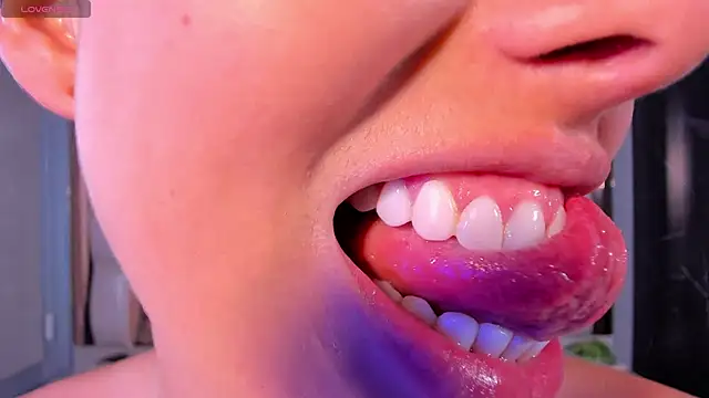 SarahPreston online show from 02-25-25, 04:00