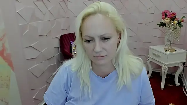 Sun moon77 online show from 06-25-26, 07:46