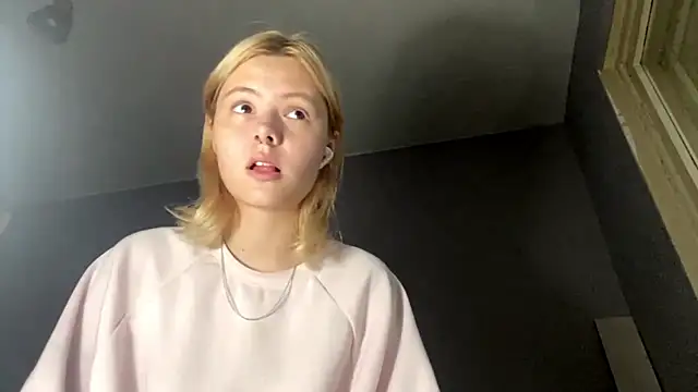Jeneienal 1 online show from 07-09-26, 03:16