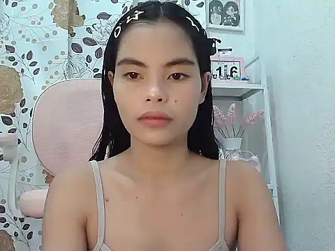 Snapshot of urprettyjane4u chatting on 07-15-26, 11:43 urprettyjane4u online show from 07-15-26, 11:43